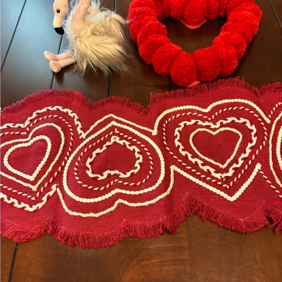 PIER 1 Imports Lot Of 3 Pompom Heart, Table Runner, Flamingo - Picture 1 of 7